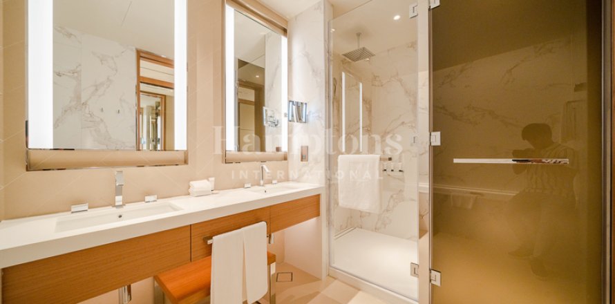 Apartment in Downtown Dubai (Downtown Burj Dubai), UAE 2 bedrooms, 116.315 sq.m. № 595244