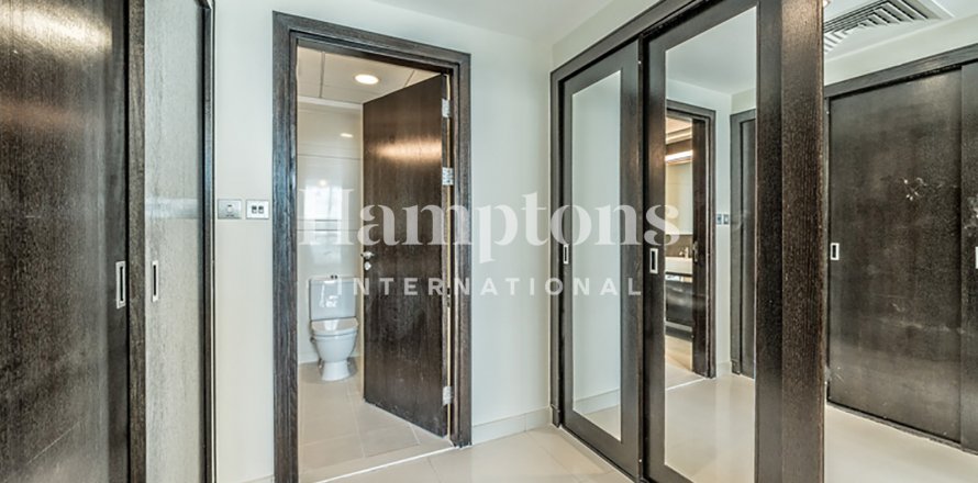 Byt v Dubai Marina, Dubai, SAE 3 ložnice, 199.38 m² Č.: 595245