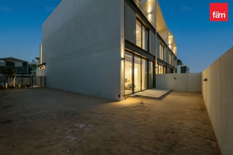 Villetta a schiera in affitto a Dubai, EAU 3 camere da letto, 308.9 mq. № 691266 - foto 12