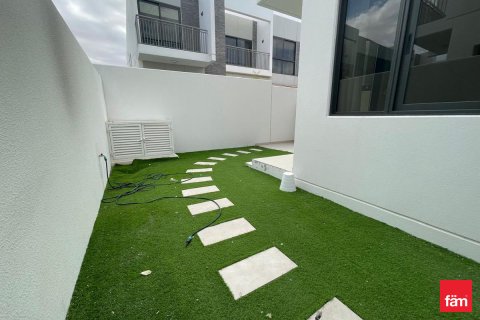 Vilă de închiriat în Dubai, EAU 3 dormitoare, 174.8 mp. №691261 - poză 6
