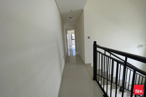 Vilă de închiriat în Dubai, EAU 3 dormitoare, 174.8 mp. №691261 - poză 4