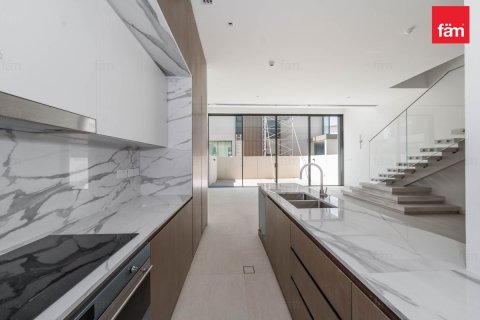 Dubai, UAE의 판매용 타운하우스 침실 3개, 175제곱미터 번호 692897 - 사진 9