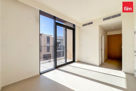 Dubai, UAE의 임대용 빌라 침실 4개, 334.6제곱미터 번호 692896 - 사진 12