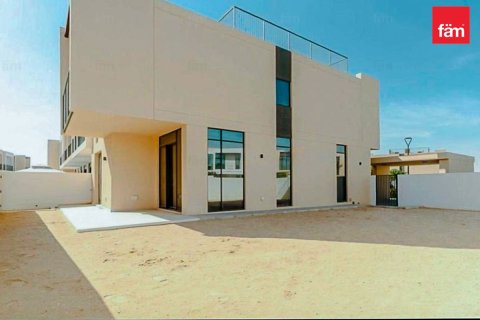 Dubai, UAE의 빌라 침실 4개, 334.6제곱미터 번호 692896
