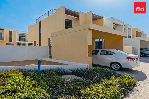 Dubai, UAE의 임대용 빌라 침실 4개, 334.6제곱미터 번호 692896 - 사진 20