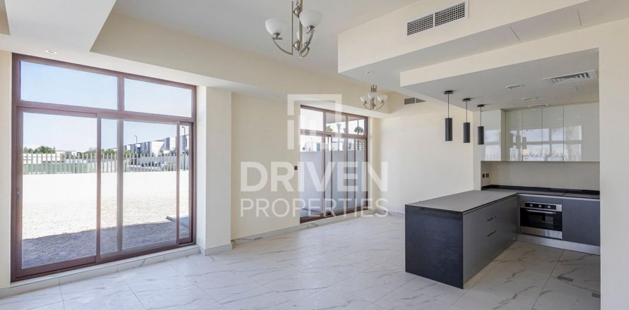 Řadový dům v Mohammed Bin Rashid City, Dubai, SAE 4 ložnice, 369 m² Č.: 602039