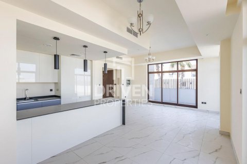Řadový dům v Mohammed Bin Rashid City, Dubai, SAE 4 ložnice, 369 m² Č.: 602039 - fotografie 2