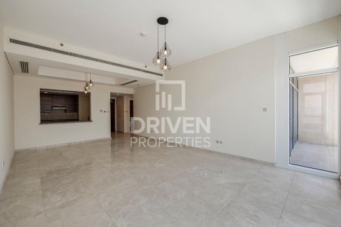 Apartment in Business Bay, Dubai, UAE 1 bedroom, 113 sq.m. № 602037 - photo 2