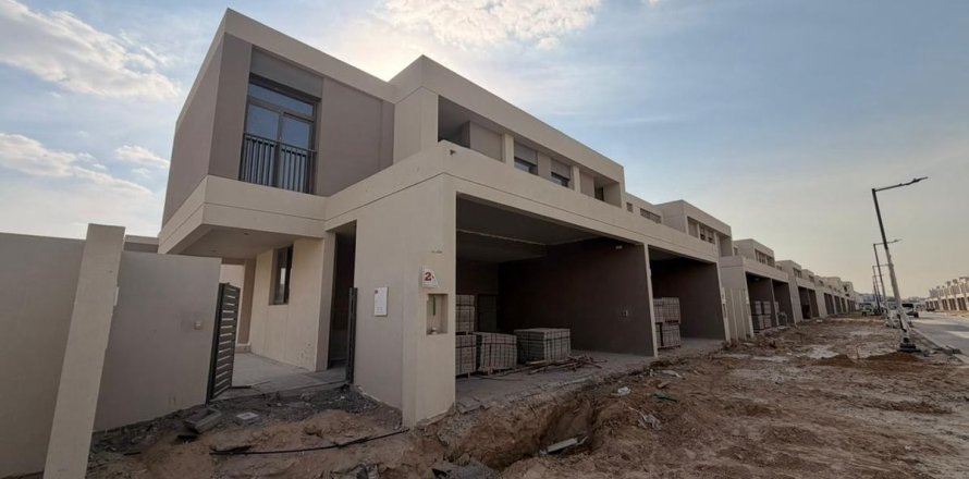 Vila u Dubai, UAE 467.6 m2, 4 spavaćih soba Br. 693089