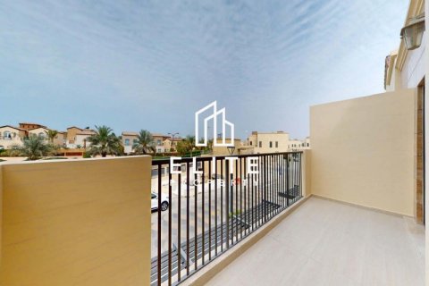 Townhouse in Dubai, UAE 3 bedrooms, 204 sq.m. № 619876 - photo 1