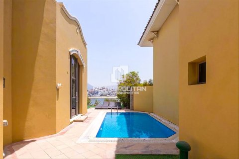Vila di Palm Jumeirah, Dubai, UEA 4 kamar tidur, 465 m2 nomor 592225 - foto 2