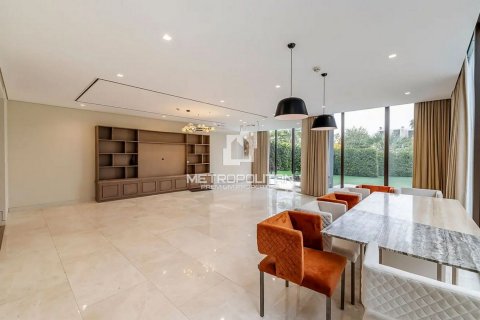 Vilë në Jumeirah, Dubai, Emiratet e Bashkuara Arabe 5 dhoma gjumi, 373 m2. № 592222 - Foto 16