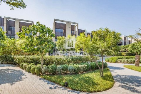 Vilë në Jumeirah, Dubai, Emiratet e Bashkuara Arabe 5 dhoma gjumi, 373 m2. № 592222 - Foto 14