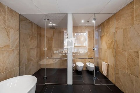 Apartment in Jumeirah, Dubai, UAE 1 bedroom, 150 sq.m. № 592262 - photo 9