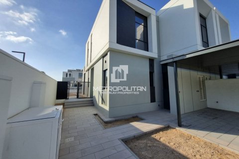 טאונהאוס להשכרה ב Al Furjan, Dubai, איחוד האמירויות  4 חדרי שינה, 358 מ"ר, מספר 592263 - תמונה 1