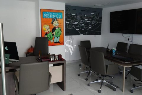 חנות להשכרה ב Mohammed Bin Rashid City, Dubai, איחוד האמירויות 201 מ"ר, מספר 723019 - תמונה 8
