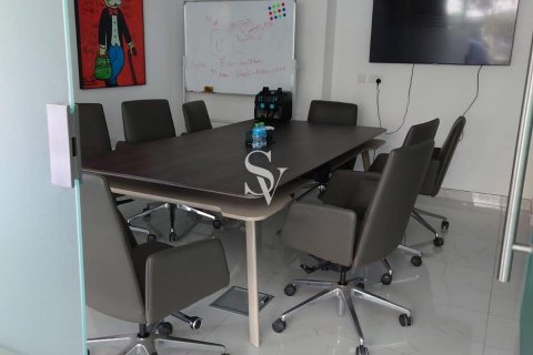 חנות להשכרה ב Mohammed Bin Rashid City, Dubai, איחוד האמירויות 201 מ"ר, מספר 723019 - תמונה 4