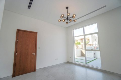 Komerční nemovitost na Yas Island, Abu Dhabi, SAE 4 ložnice, 510 m² Č.: 594553 - fotografie 12