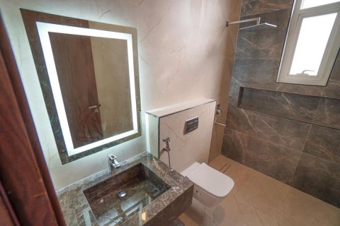 Komerční nemovitost na Yas Island, Abu Dhabi, SAE 4 ložnice, 510 m² Č.: 594553 - fotografie 18