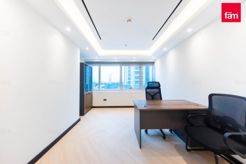 Bureau à louer à Dubai, EAU 108.7 m2 № 694381 - photo 9
