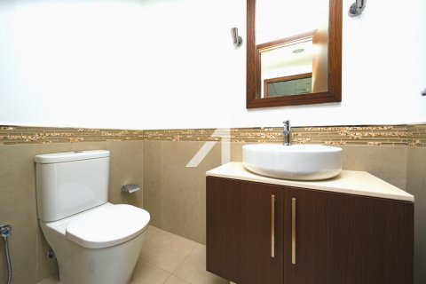 شقة للبيع في DIFC، دبي، الإمارات العربية المتحدة 3 غرفة نوم ، 228 متر مربع ، رقم 690728 - صورة 10