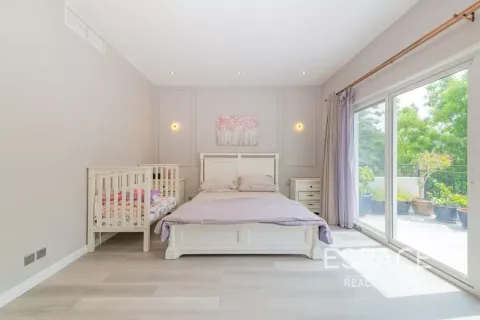 Villa en venta en Green Community, Dubai, EAU 5 dormitorios, 548 m2 № 738065 - foto 12