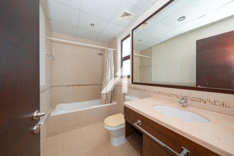 Vila u gradu Dubai, UAE 3 spavaće sobe, 278.4 m2 Br. 645522 - Slika 16