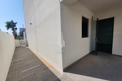 Townhouse on the Yas Island, Abu Dhabi, UAE 3 bedrooms, 166.4 sq.m. № 572838 - photo 11