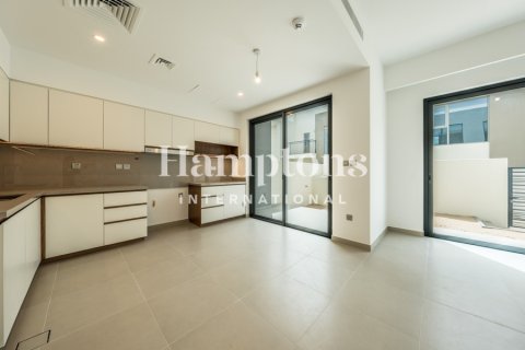 Radhus uthyres i Arabian Ranches 2, Dubai, UAE 3 sovrum, 182.81266534 kvm Nr. 690616 - fotografi 18