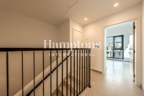 Radhus uthyres i Arabian Ranches 2, Dubai, UAE 3 sovrum, 182.81266534 kvm Nr. 690616 - fotografi 15