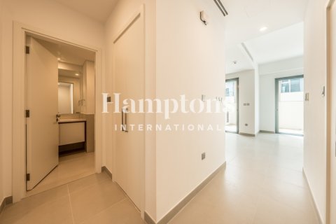 Radhus uthyres i Arabian Ranches 2, Dubai, UAE 3 sovrum, 182.81266534 kvm Nr. 690616 - fotografi 13