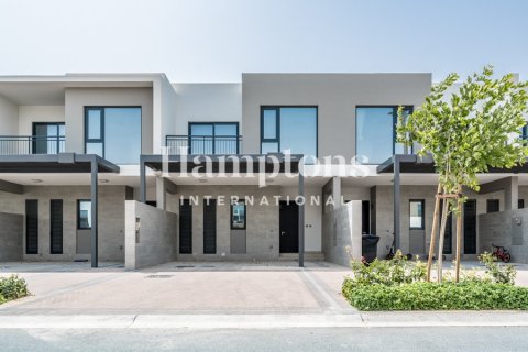 Radhus uthyres i Arabian Ranches 2, Dubai, UAE 3 sovrum, 182.81266534 kvm Nr. 690616 - fotografi 20