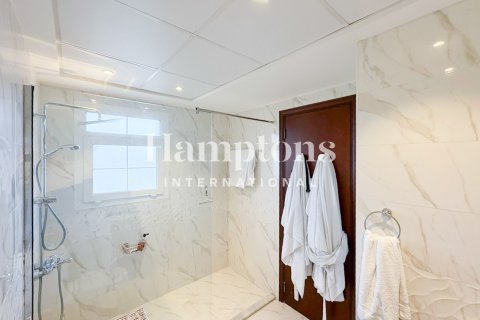 Radhus uthyres i Arabian Ranches 2, Dubai, UAE 2 sovrum, 175.49376700 kvm Nr. 690614 - fotografi 12