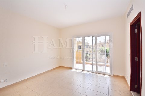 Radhus uthyres i Arabian Ranches 2, Dubai, UAE 2 sovrum, 175.49376700 kvm Nr. 690614 - fotografi 6