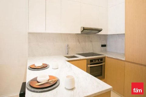 Apartment in Palm Jumeirah, Dubai, UAE 50.4 sq.m. № 578944 - photo 1