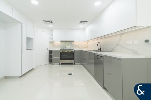 The Lakes, Dubai, संयुक्त अरब अमीरात में विला, 3 बेडरूम, 341 वर्ग मीटर, संख्या 698051 - फ़ोटो 5