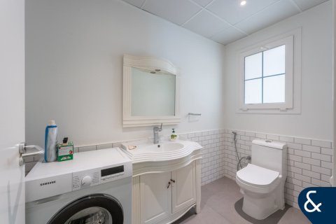 The Springs, Dubai, संयुक्त अरब अमीरात में विला, 2 बेडरूम, 167 वर्ग मीटर, संख्या 698037 - फ़ोटो 14