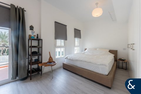 The Springs, Dubai, संयुक्त अरब अमीरात में विला, 2 बेडरूम, 167 वर्ग मीटर, संख्या 698037 - फ़ोटो 16