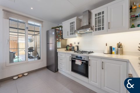 The Springs, Dubai, संयुक्त अरब अमीरात में विला, 2 बेडरूम, 167 वर्ग मीटर, संख्या 698037 - फ़ोटो 10