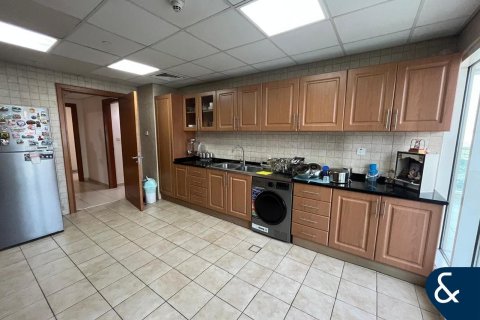 آپارتمان برای فروش در  Jumeirah Lake Towers، Dubai، امارات متحده عربی  2 خوابه ، 183 متر مربع ، شماره 698050 - تصویر 11