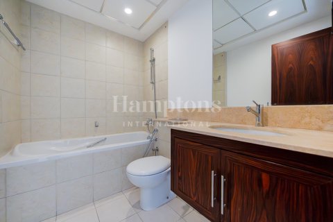 Снять в аренду квартиру в Даунтаун Дубай (Даунтаун Бурдж Дубай), ОАЭ 3 спальни, 183.66923100м2, № 583343 - фото 16