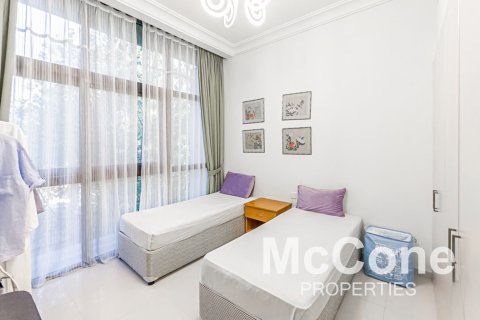 Vilë në DAMAC Hills (Akoya by DAMAC), Dubai, Emiratet e Bashkuara Arabe 3 dhoma gjumi, 341.88 m2. № 587112 - Foto 14