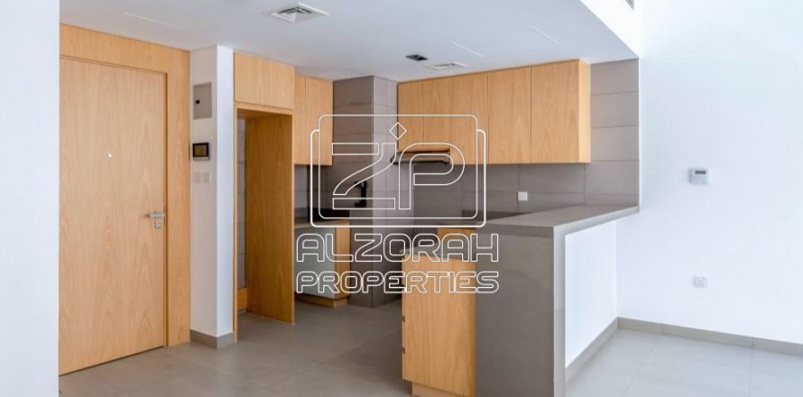 Apartment sa Muwaileh, Sharjah, UAE 2 silid-tulugan, 102.7 sq.m. № 588356