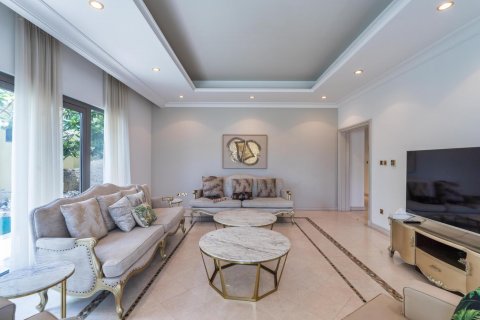 Vilë në Palm Jumeirah, Dubai, Emiratet e Bashkuara Arabe 5 dhoma gjumi, 621 m2. № 628603 - Foto 15