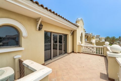 Vilë në Palm Jumeirah, Dubai, Emiratet e Bashkuara Arabe 5 dhoma gjumi, 621 m2. № 628603 - Foto 21