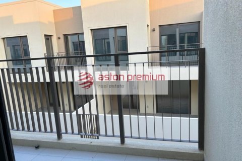 Villa te koop in Dubai, VAE 3 slaapkamers, 130.8 vr.m., nr 670240 - foto 14