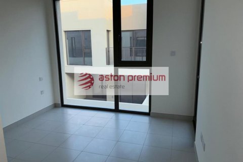 Villa te koop in Dubai, VAE 3 slaapkamers, 130.8 vr.m., nr 670240 - foto 5