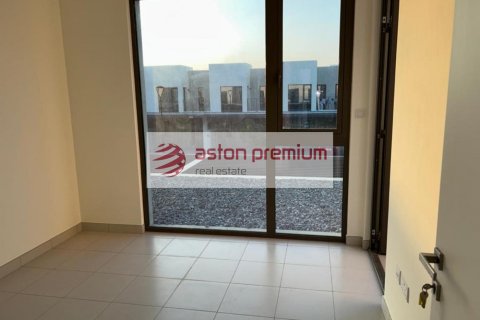 Villa te koop in Dubai, VAE 3 slaapkamers, 130.8 vr.m., nr 670240 - foto 7