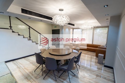 Villa en venta en Jumeirah Village Circle, Dubai, EAU 4 dormitorios, 286.6 m2 № 670238 - foto 4