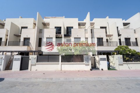 Villa en venta en Jumeirah Village Circle, Dubai, EAU 4 dormitorios, 286.6 m2 № 670238 - foto 1